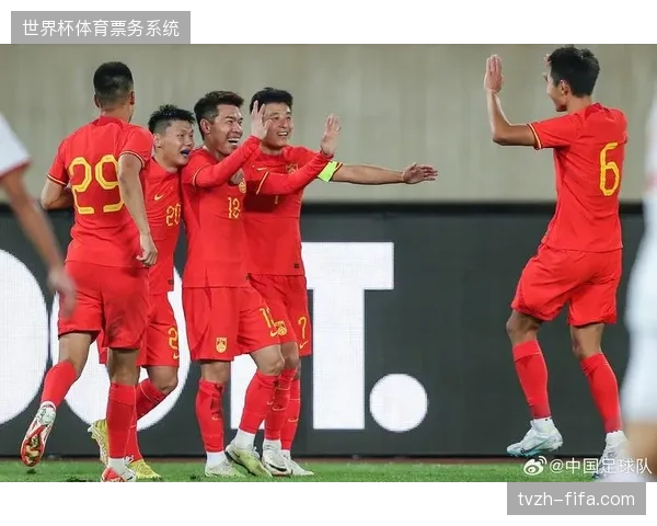 中国队在18强赛中签运不佳，与亚洲三大传统强队同组，出线形势极为严峻